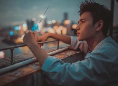 七个字的网名伤感,男生伤感七字网名
