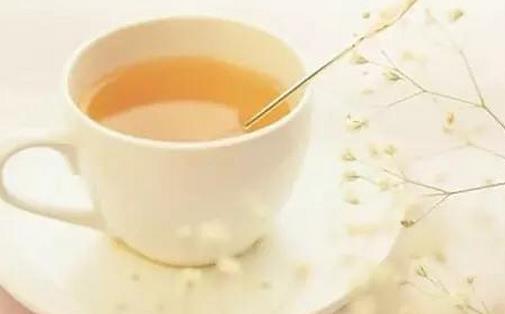 ����������ʱ�ܺȷ���ˮ��